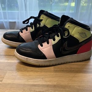 NIKE Multi Color Nike Air Jordan Black/Pink/Lime/Hot Pink Size 7Y